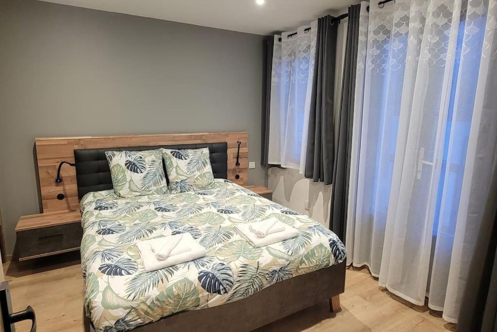 Superbe Appartement T2 Climatise, Idealement Situe Ugine Eksteriør bilde