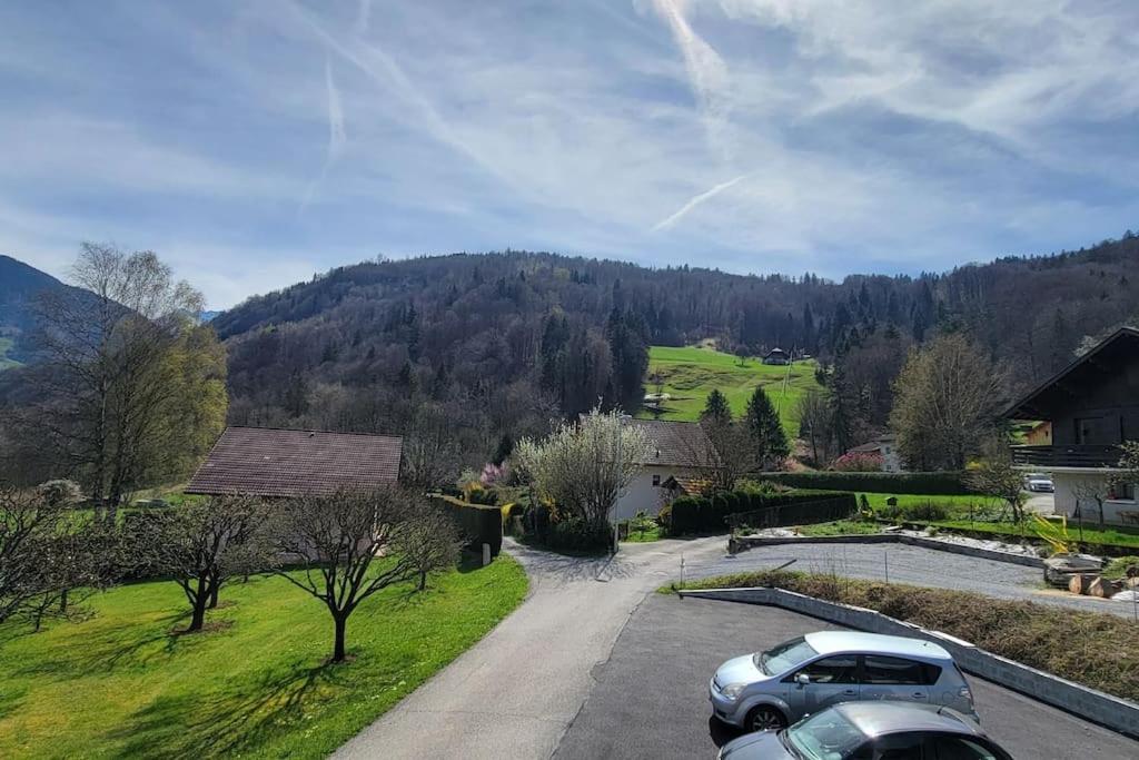 Superbe Appartement T2 Climatise, Idealement Situe Ugine Eksteriør bilde